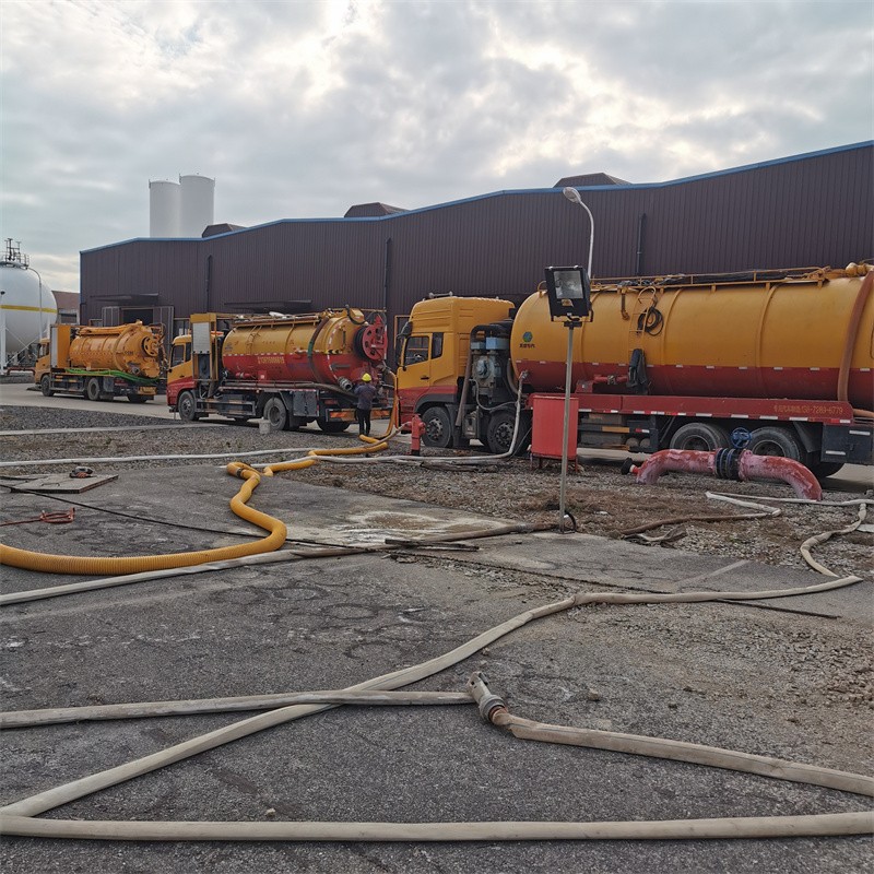 屯溪污水池清理